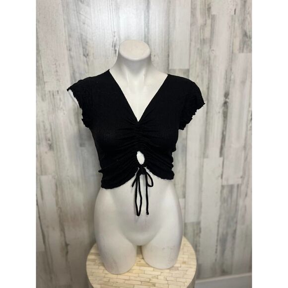 Black crop top - Picture 1 of 6